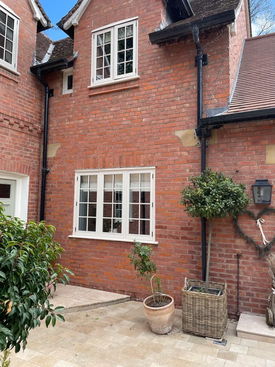 Period brickwork after specialist brick tinting and colour matching.